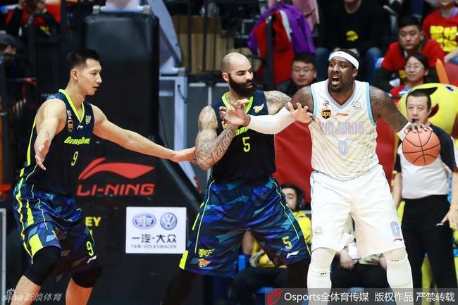 《苏群专栏-新疆队2-0,后面还会发生什么?. 来