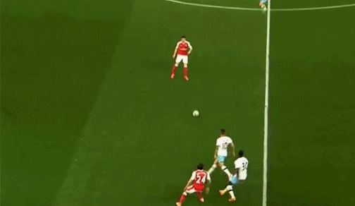 扎卡这是伊涅斯塔附体吗?