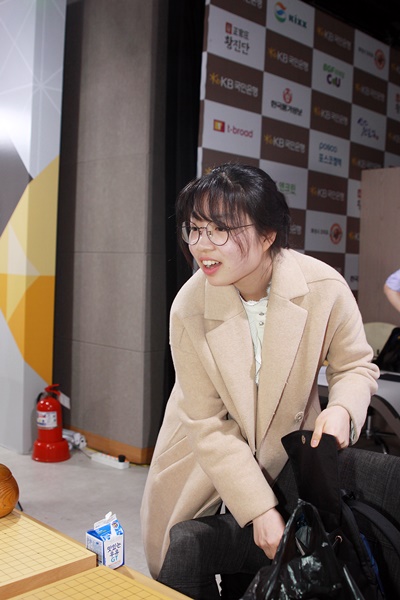 崔精连续两年LG杯出线:目标芮老世界大赛四强_棋牌_新浪竞技风暴_新浪网