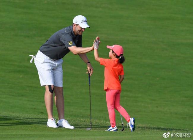 刘国梁赞深圳国际赛冠军:女儿与其同组记忆美