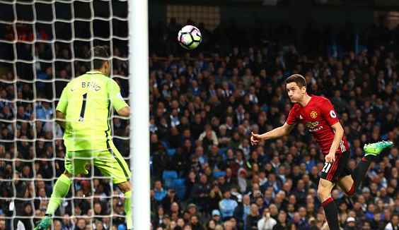 埃雷拉错过机会 埃雷拉错过机会