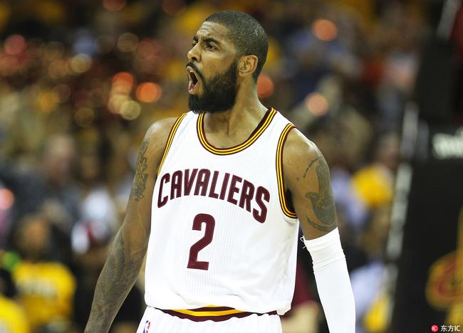 蝴蝶穿花!骑士小王酷炫2+1 隔屏都能闻到骚味