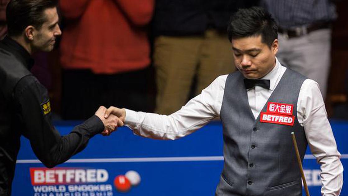 世锦赛半决赛丁俊晖15-17塞尔比