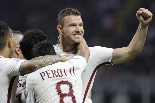 史上最贵的人墙