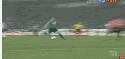 晃的你怀疑人生梅西罗纳尔多们的神之晃动gif