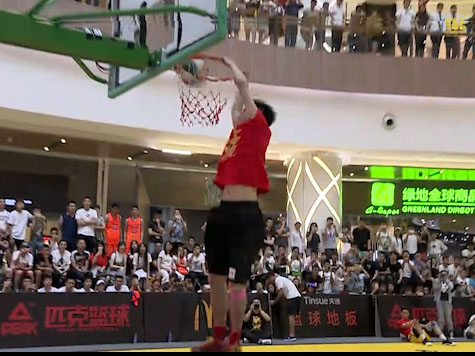 矣进宏暴力扣篮扣坏篮筐_新浪视频