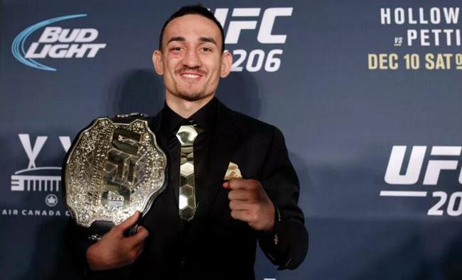 综合体育 拳击搏击 ufc终极格斗冠军赛 正文   麦克斯-霍洛威(max