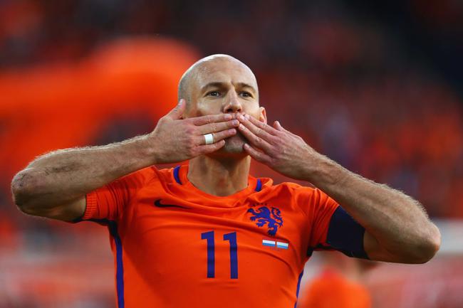 世预-罗本头筹 斯内德生日破门 荷兰5-0三连胜