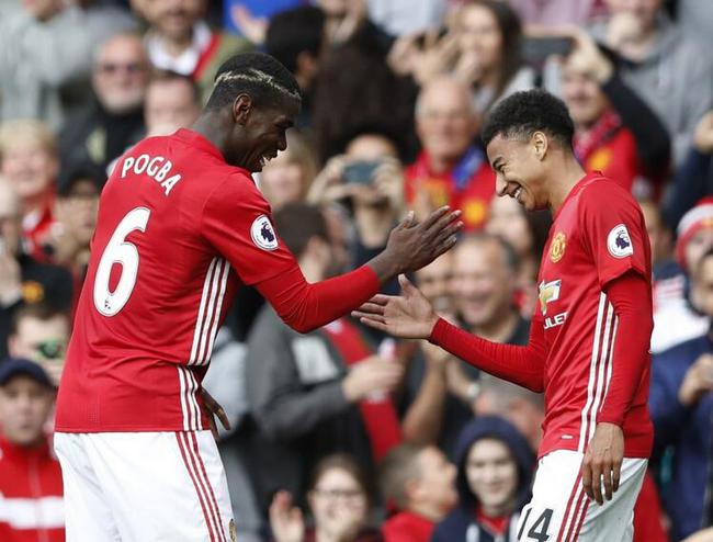 曼联飞翼:最想和梅西换球衣 球衣号码致敬亨利