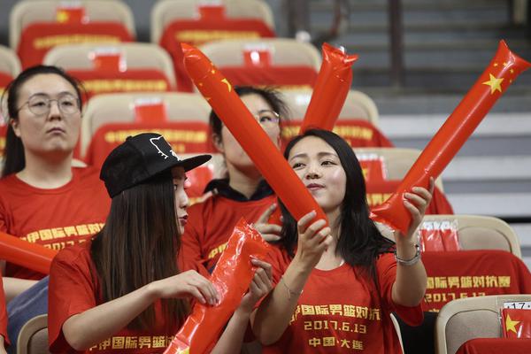 阿根廷主帅卸任