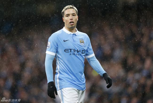 上海申花顶风买曼城名将 开1.2亿元超高年薪_