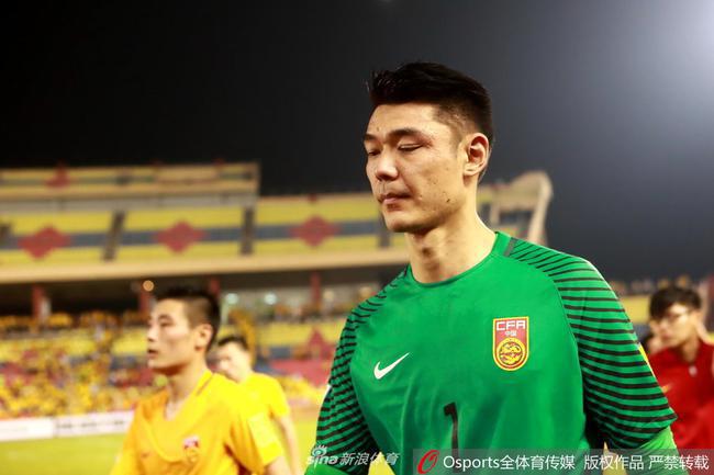曾诚首度回应国足人墙问题