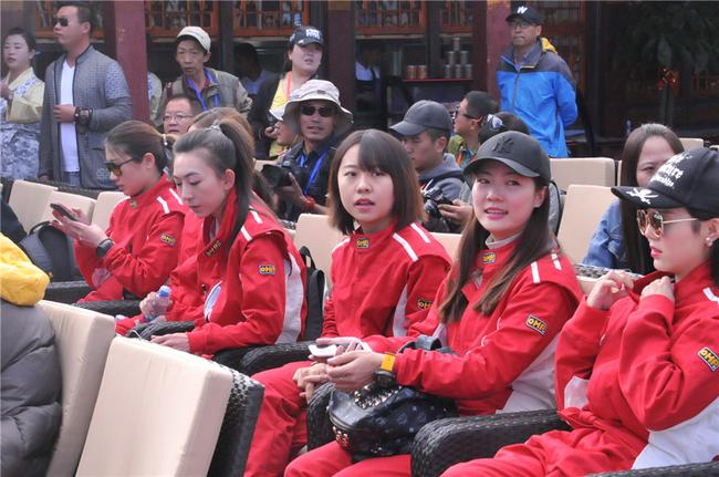 美女车手围棋拉力赛全记录 318川藏线到底有多