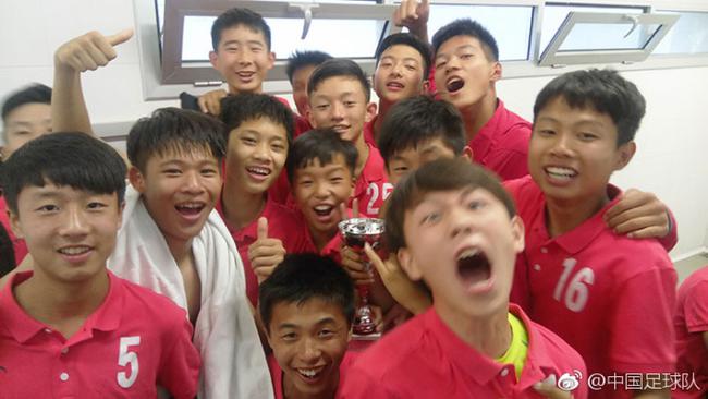 U14国足选拔队西班牙不败夺冠 谁说中国青训