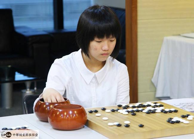 台湾第10名职业女棋士白昕卉7段(7月初入段)