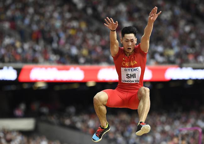 田径世锦赛跳远双雄惊险过关 法拉赫万米三连