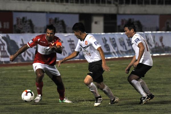 快船又送溫暖？連魔術鋒線鐵閘都能在他們面前百發百中找到自信？