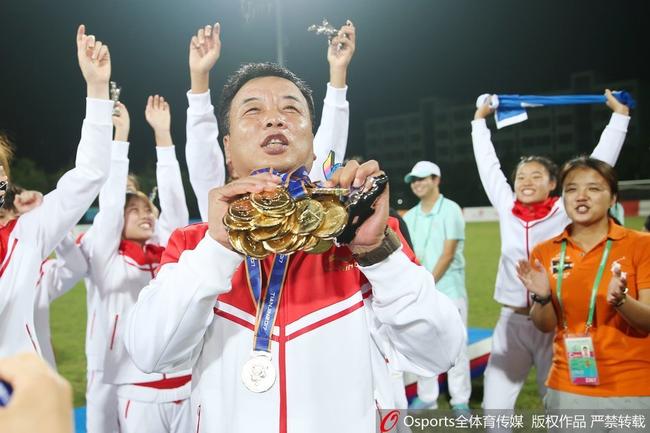 上海U18女足主帅:徐根宝10年磨一剑 我8年磨一