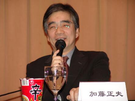 (加藤正夫在这一年猝然离世)