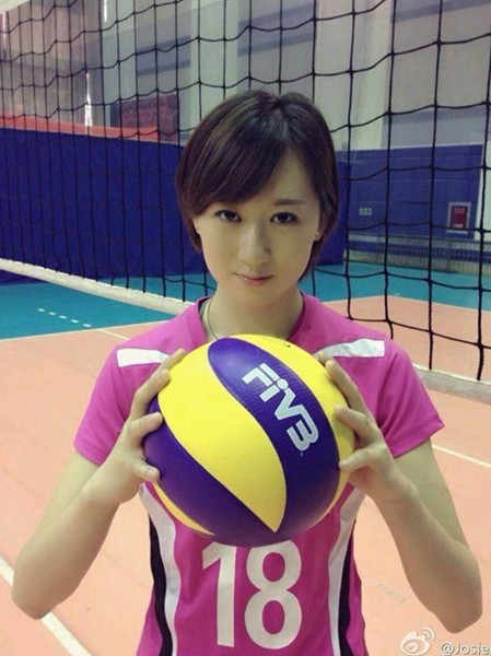 新男女神上位!腿长1米2逆天 360度无死角女神