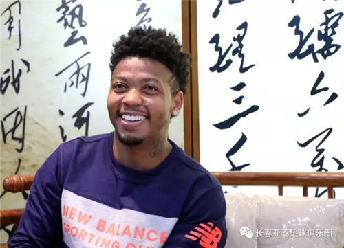马里尼奥接受采访时表示,假期时登上长城非常开心。