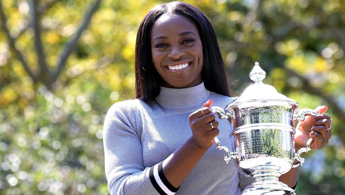 斯蒂文斯拍摄美网冠军写真