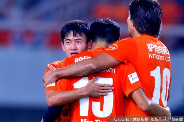 贾华子命中关键三分说了什么垃圾话？妈妈：说出来他要挨揍了