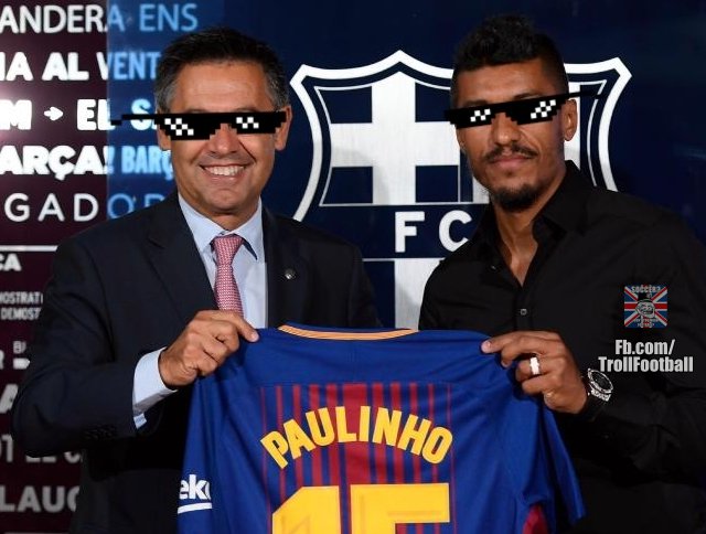 巴萨球迷膜拜保利尼奥:保利大帝!这脸打的爽