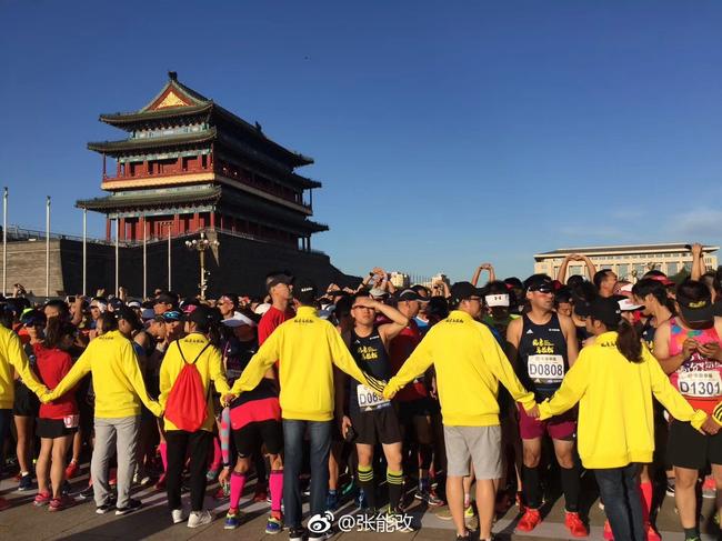 北京马拉松各项保障服务全面升级，各类槽点已成历史。