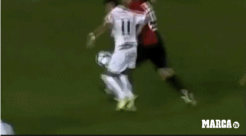 18岁内马尔点球被抢消极比赛 主帅罚他却被解雇