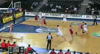 国产奥拉朱旺！周琦学他一招可立足NBA