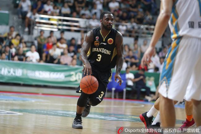 山东男篮全主力阵容出战热身 将连战江苏天. 来