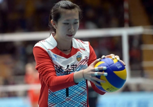 二传陈馨彤回归天津女排:回到家乡效力很兴奋