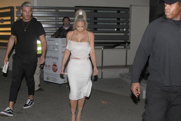 霓虹深渊无限手游官方正式版下载v3.2.70 安卓版