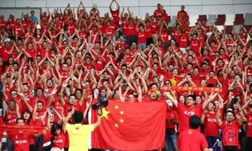 中国该申办哪届世界杯？