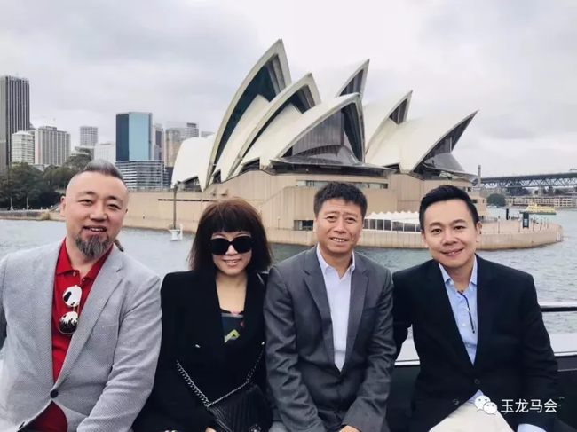 玉龙马业高层出席巅峰赛抽签仪式