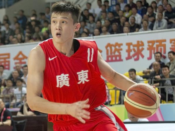 周鹏:寒冷天气火烫手感 133分体现高质量训练_CBA_新浪竞技风暴_新浪网