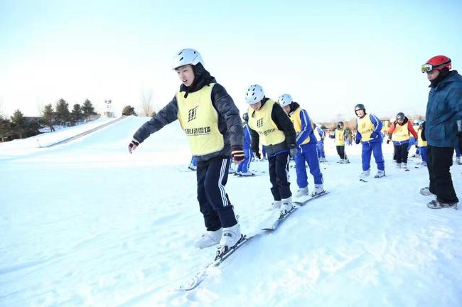 北京市体育局携手微博迎冬奥 推广普及冰雪运
