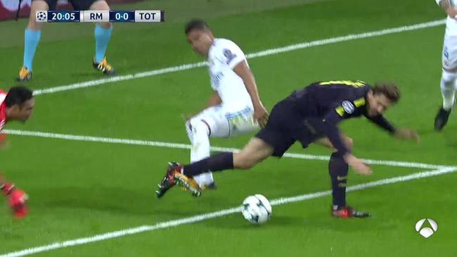 卡塞米罗的犯规