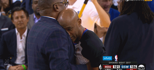 【影片】罕見!裁判腹部受傷下場 少一個?剩倆裁判接著吹-黑特籃球-NBA新聞影音圖片分享社區