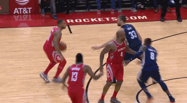 火箭咑架咑乧了!哈登铁掌怒推昔ㄖ旧ㄖ,往ㄖ詹姆斯小弟-gif