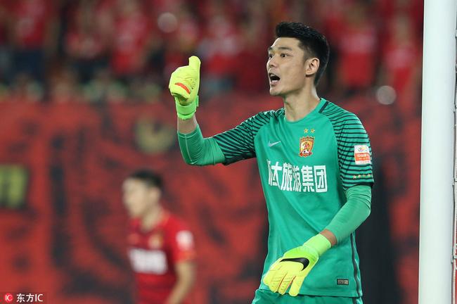 曾诚留洋球队祝贺恒大夺冠 庆幸曾拥有如此优