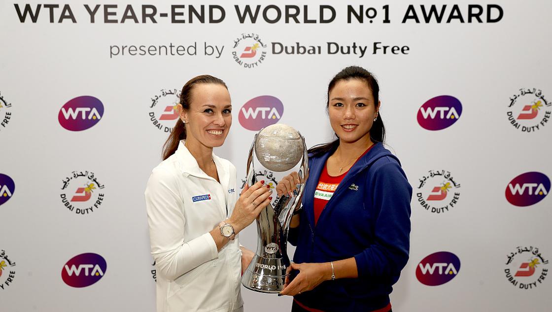 詹咏然/辛吉斯获年终NO.1奖杯