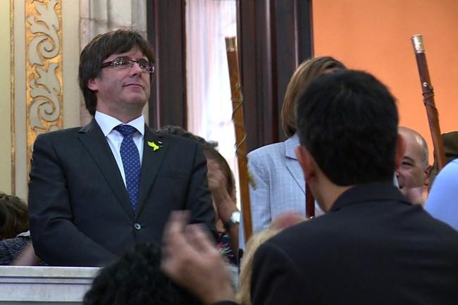 加独领导人:加泰球队击败皇马 困难时期的榜样