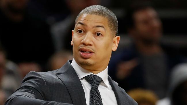 服氣!Tyronn Lue憋了兩天想出騎士三連敗原因 甩鍋給聯盟-黑特籃球-NBA新聞影音圖片分享社區