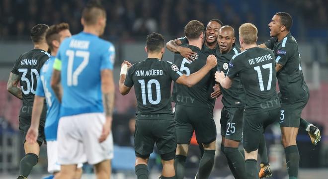 欧冠-曼城4-2逆转那不勒斯 提前出线