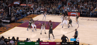 大火鍋送字母哥!後衛阻攻王依舊穩定 詹皇有他才安心(影)-黑特籃球-NBA新聞影音圖片分享社區