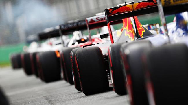 F1策略小组正在讨论未来所有20台参赛车辆完赛拿分方案