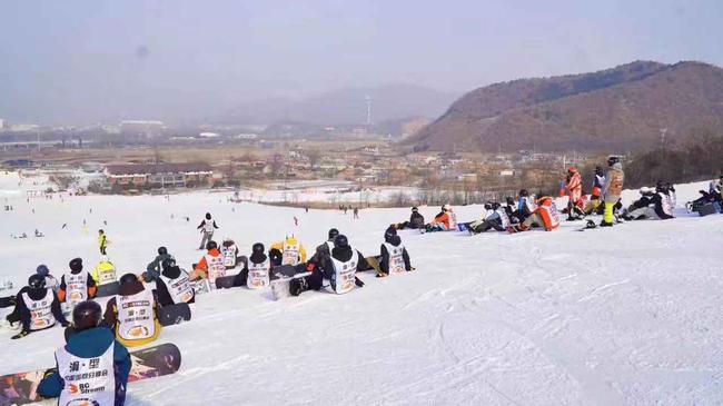 辽宁辽阳弓长岭温泉滑雪场(资料图)