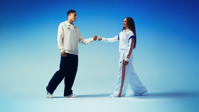 贝林厄姆专属PREDATOR与特里尼蒂定制F50 SPARKFUSION战靴携手亮相